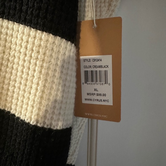 Cyrus Sweater - Picture 2 of 5